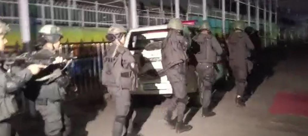 झंडेवालन मंदिर में मॉक डील: आतंकियों के खिलाफ पुलिस की कड़ी कार्रवाई