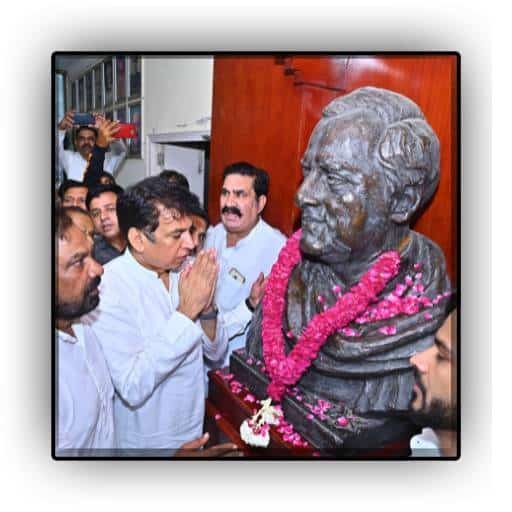राजीव गांधी की 33वीं पुण्यतिथि पर श्रद्धांजलि: कांग्रेस के लिए नई ऊर्जा और लोकसभा चुनाव 2024 के जीत का संकल्प