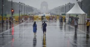 Delhi Weather Update news hindi.jpg