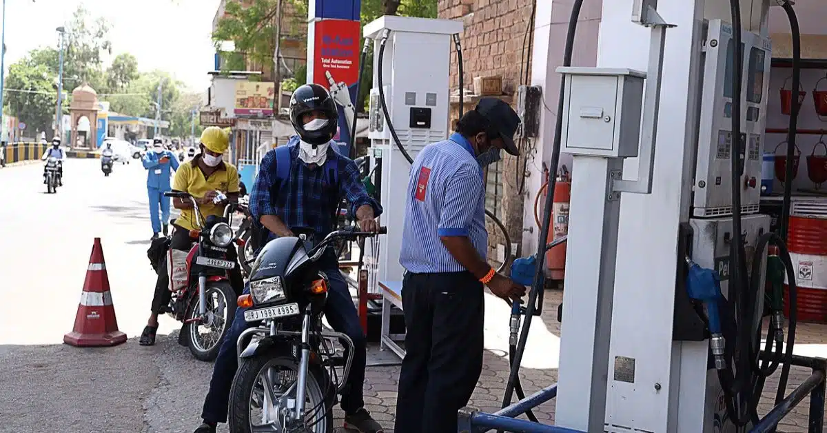 Odisha Fuel VAT Reduction news hindi.jpg