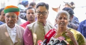 BJP Delegation Meets ECI news hindi.jpg