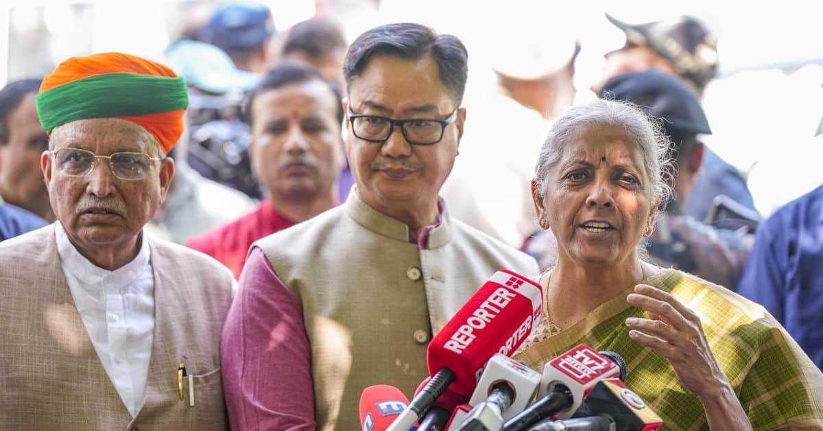 BJP Delegation Meets ECI news hindi.jpg