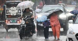 Delhi Rain Thunderstorm news hindi.jpg