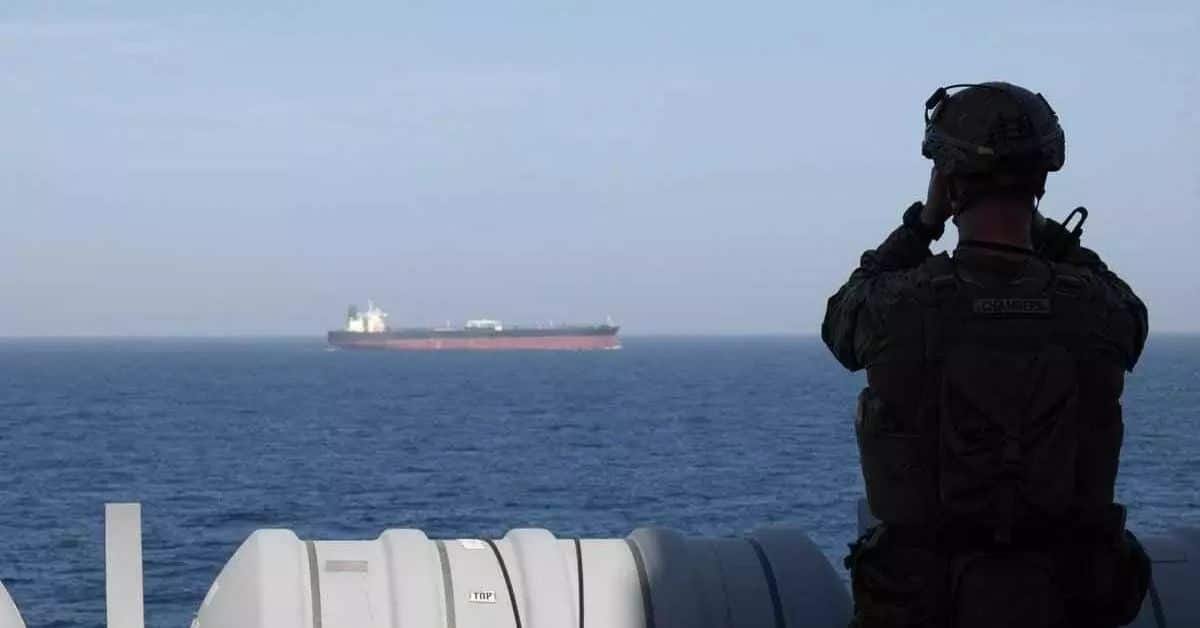 US Seizes Iranian Vessel newshindi.jpg