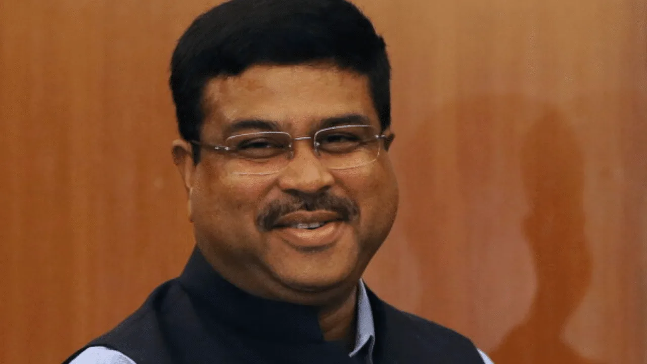 India Education Minister Resignation: शिक्षा मंत्रालय में बड़ा बदलाव