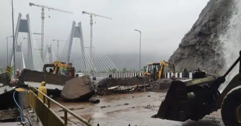 Mumbai-Pune Expressway: 1 बड़ा झटका, टनल गिरने से संकट