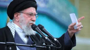 Iran Warns: 5 पड़ोसी देशों को अमेरिकी खतरे की चेतावनी