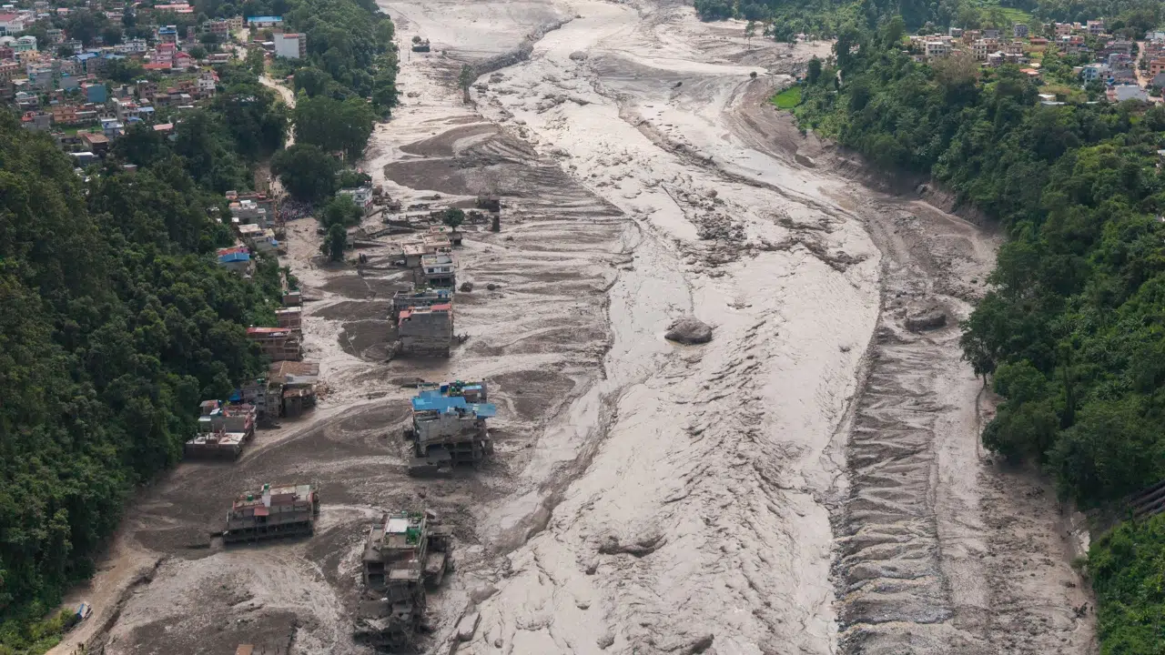 Nepal Flash Floods: 469 की मौत, तबाही के बीच नया अलर्ट जारी