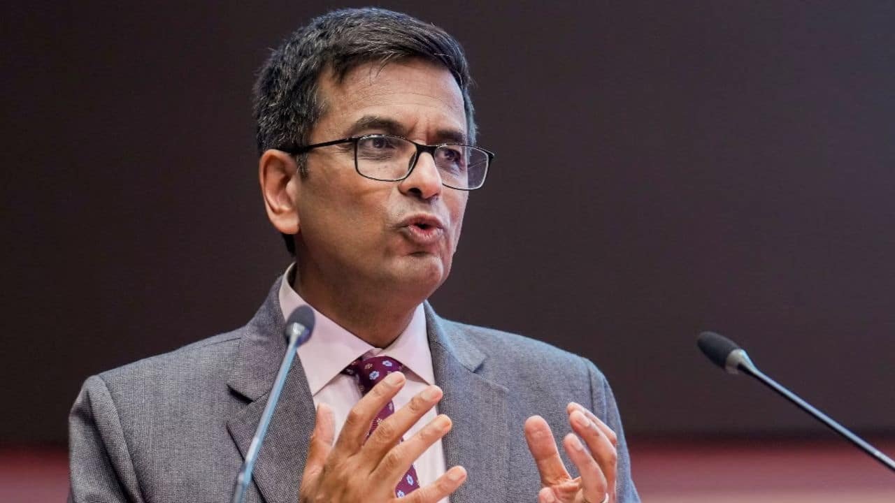 CJI Chandrachud ने बताई सरकार की पूर्व स्वीकृति की 5 अहम बातें