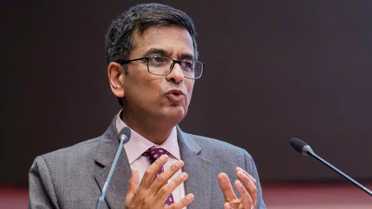 CJI Chandrachud ने बताई सरकार की पूर्व स्वीकृति की 5 अहम बातें