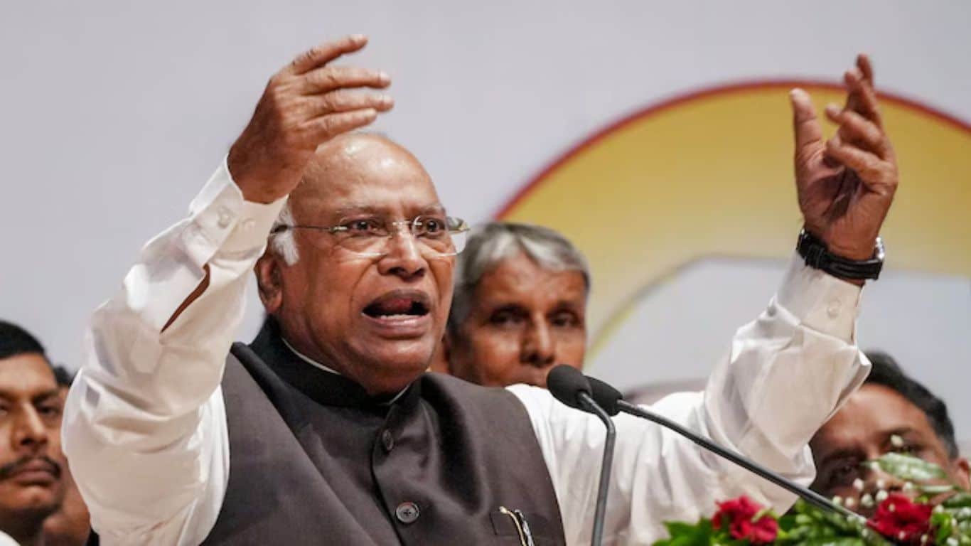 Kharge Says CJP Not Coming for Rally: राजनीतिक हलचल और बयान Kharge Says CJP Not Coming for Rally: राजनीतिक हलचल और बयान